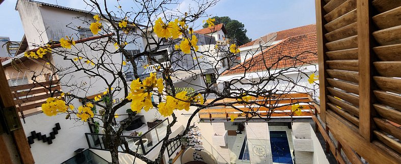 Chalé Ateliê Poder das Pedras - Quarto Boho