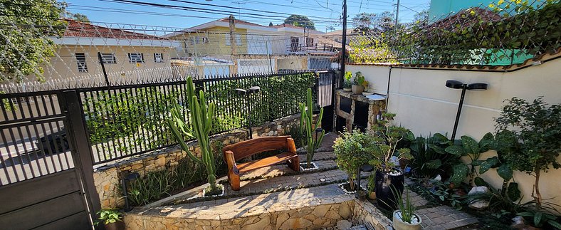 Chalé Ateliê Poder das Pedras - Quarto Boho